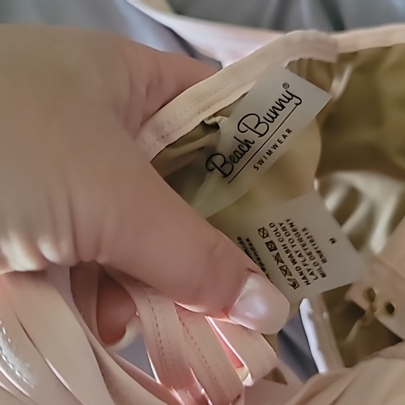 Beach bunny triangle bikini top - Picture 3 of 3